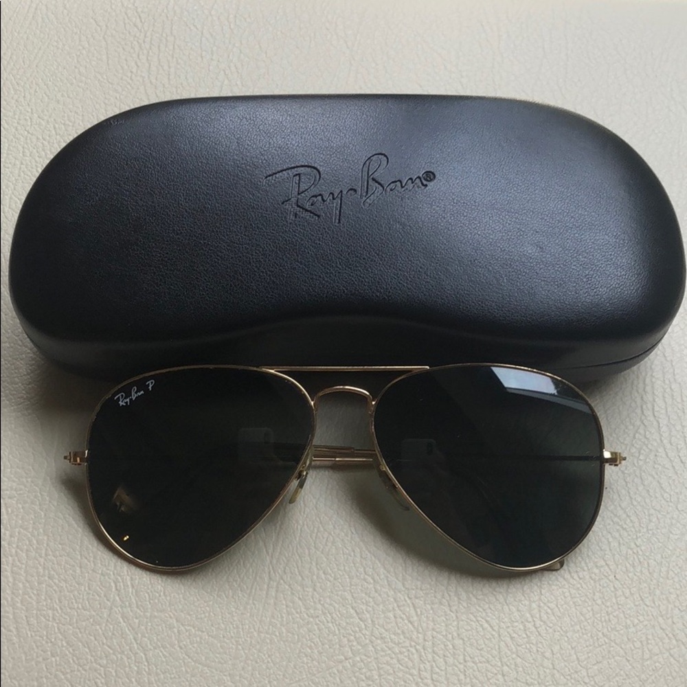 Ray-Ban Gold Metal Aviator – Polarized